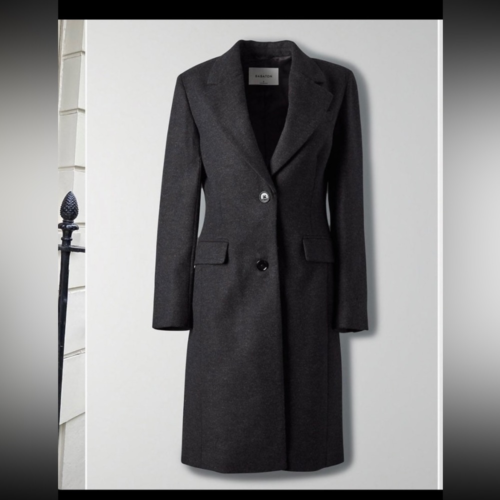 NWT Aritzia Babaton Daveport Wool Coat LARGE